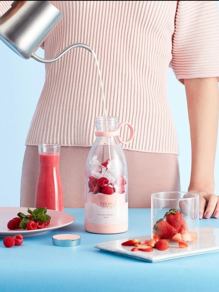 Electric Portable Mini Juicer Bottle